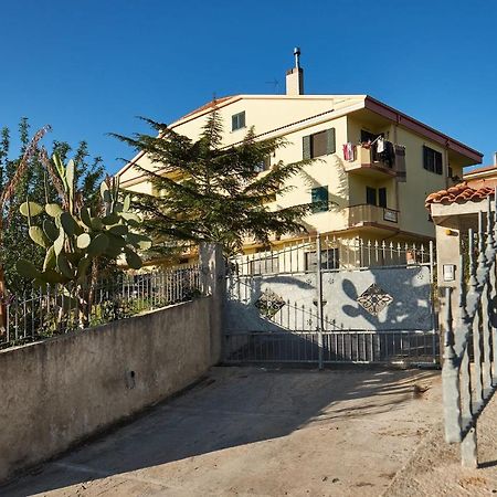 Bouganville House - Casa Vacanze Triparni Exterior foto